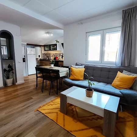 Casa Petits Leilighet Manresa Eksteriør bilde